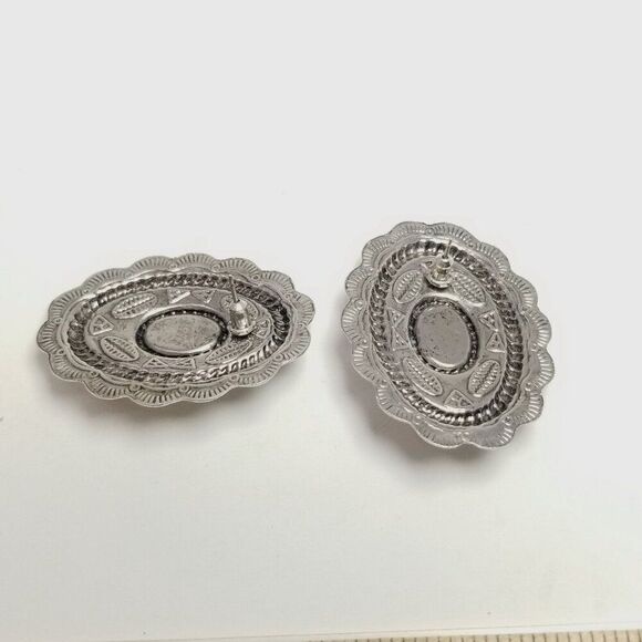 Vintage Southwestern Style Oval Stud Earrings, Silver Tone White Enamel - Picture 3 of 6